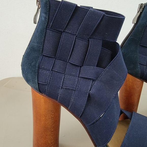 High heels - Picture 8 of 10